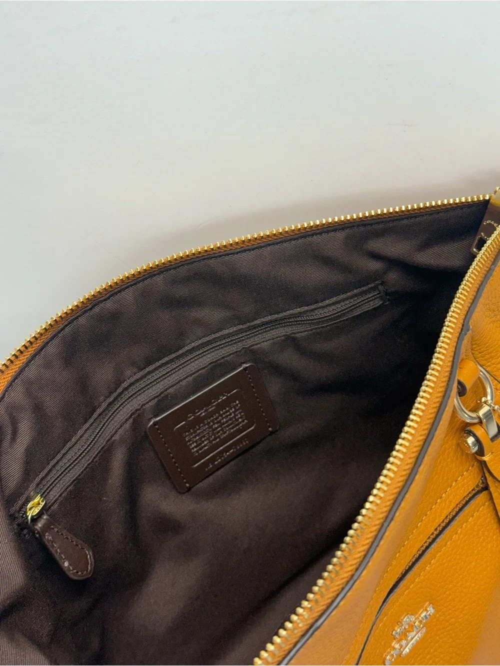 Coach new+tag pebbled